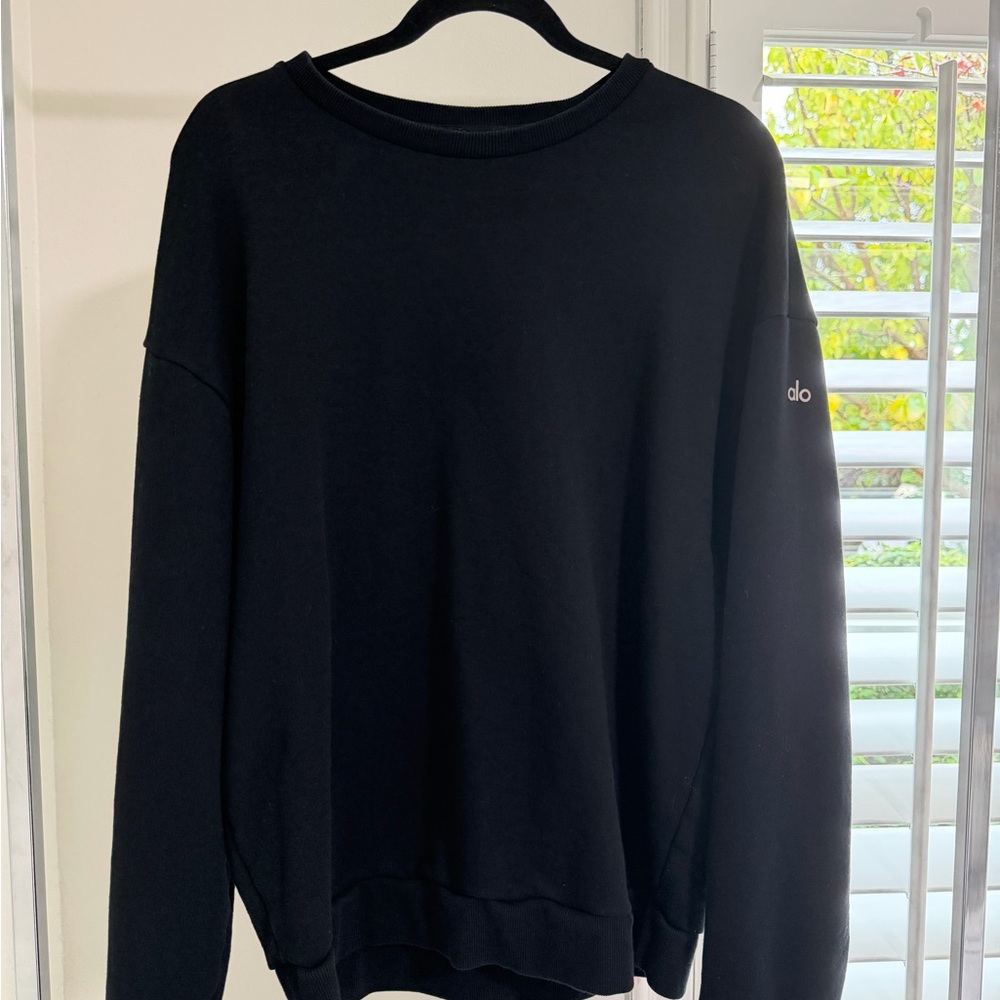 ALO Yoga Men's Classic Black Crewneck Sweater
